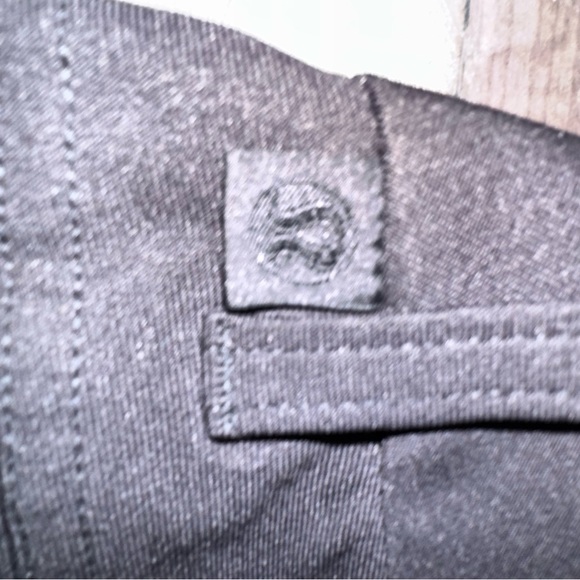 Lululemon ABC Slim pants size 28 - Picture 3 of 4